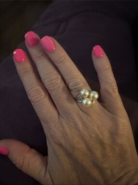 Elegant Triple Pearl Cluster Ring - White Pearls